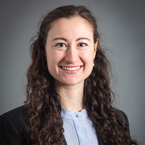 Portrait of Dr. Naomi Roselaar